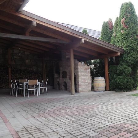 Falusi Vendeghaz Etyek Exterior foto