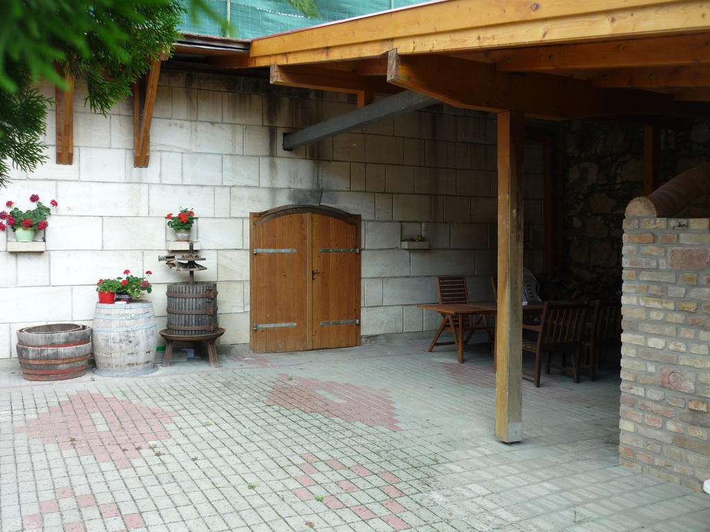 Falusi Vendeghaz Etyek Exterior foto